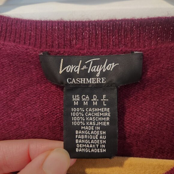 Lord & Taylor Cashmere Sweater in plum red - Picture 2 of 5